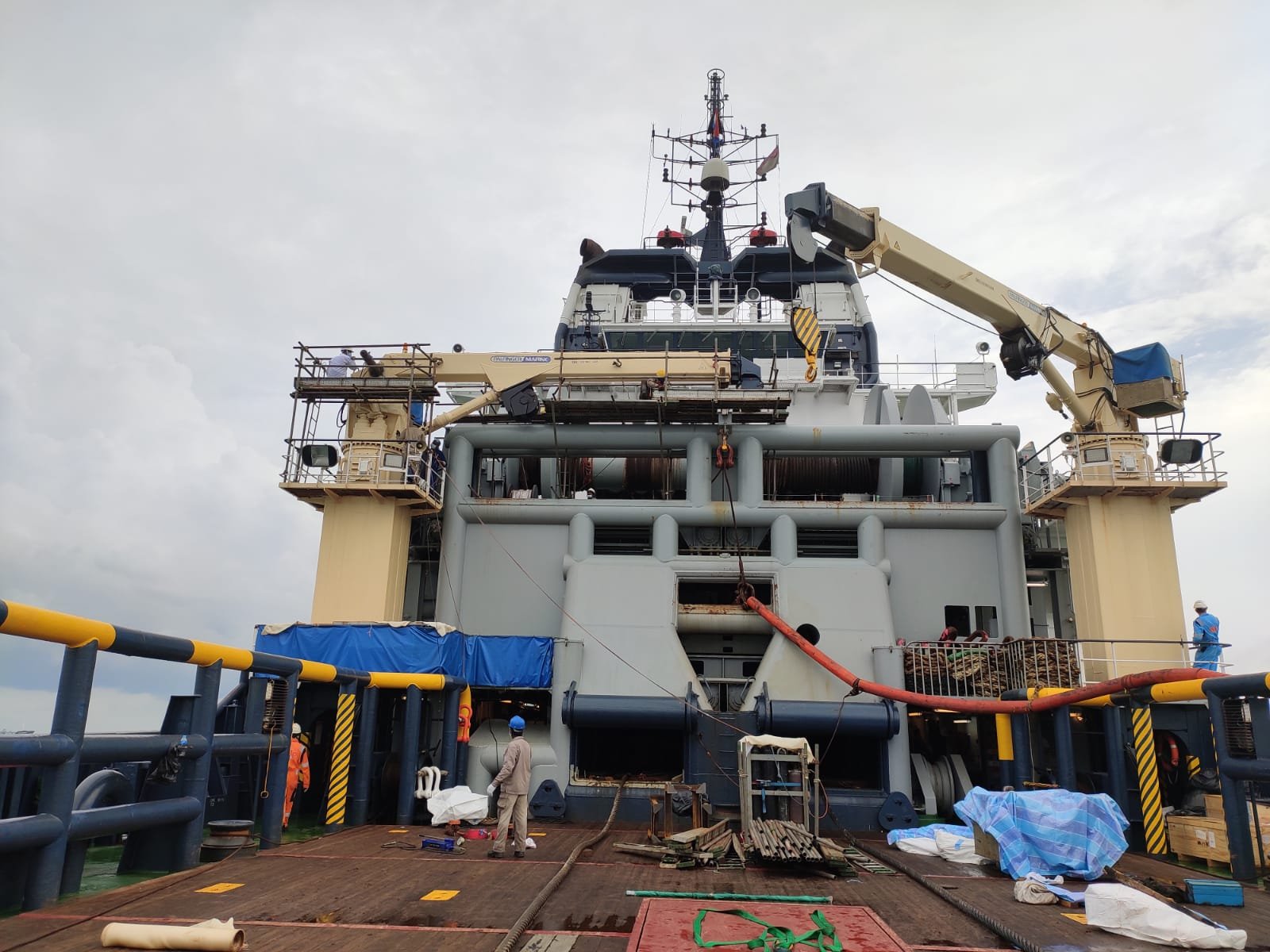 Crane boom removal & installation works